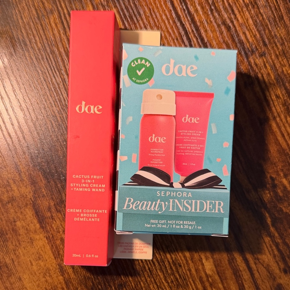 Dae Cactus Fruit Styling Cream Taming Wand - Red